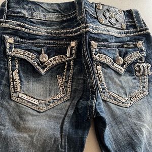 Miss Me jeans size 26x31 low rise boot cut